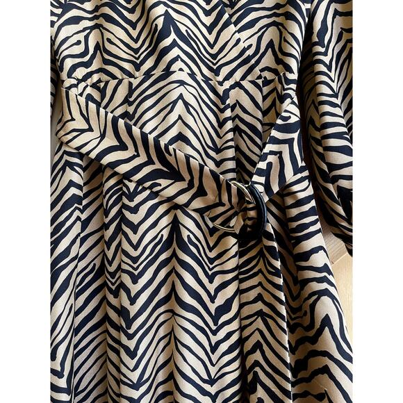 Lafayette 148 Animal Print Silk Belted V Neck Midi Dress Tan Black Size 0 Small - Picture 3 of 9